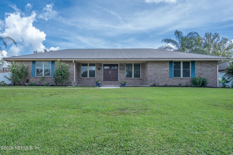 377 Foxridge Rd, Orange Park, FL 32065