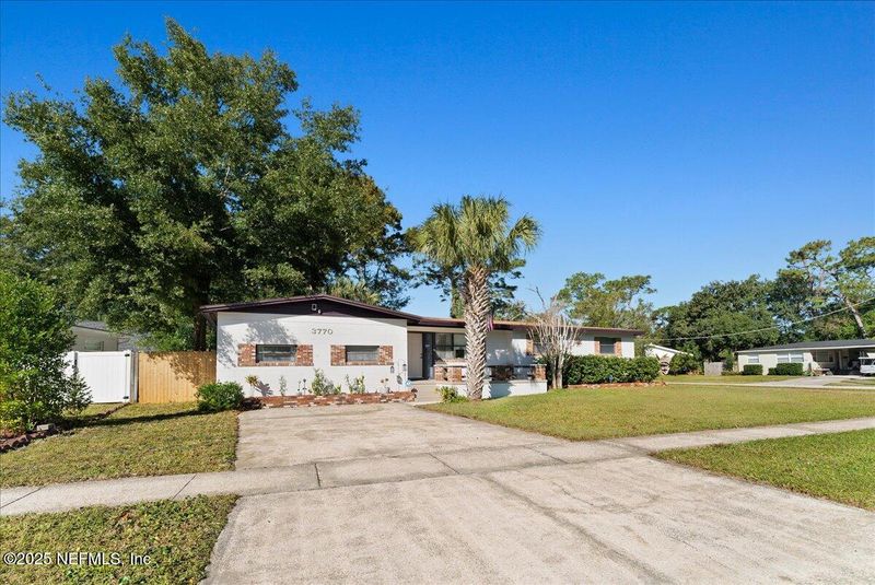 3770 Haslett Dr E, Jacksonville, FL 32277
