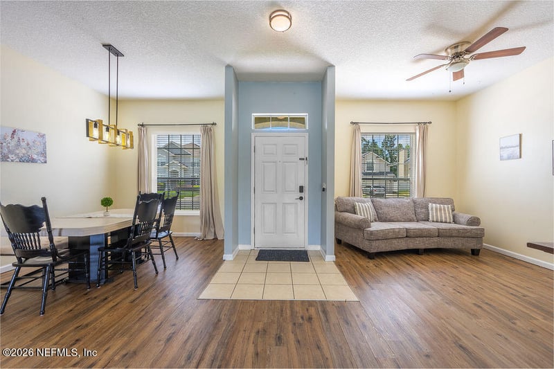 3787 Juliet Leia Cir W, Jacksonville, FL 32218
