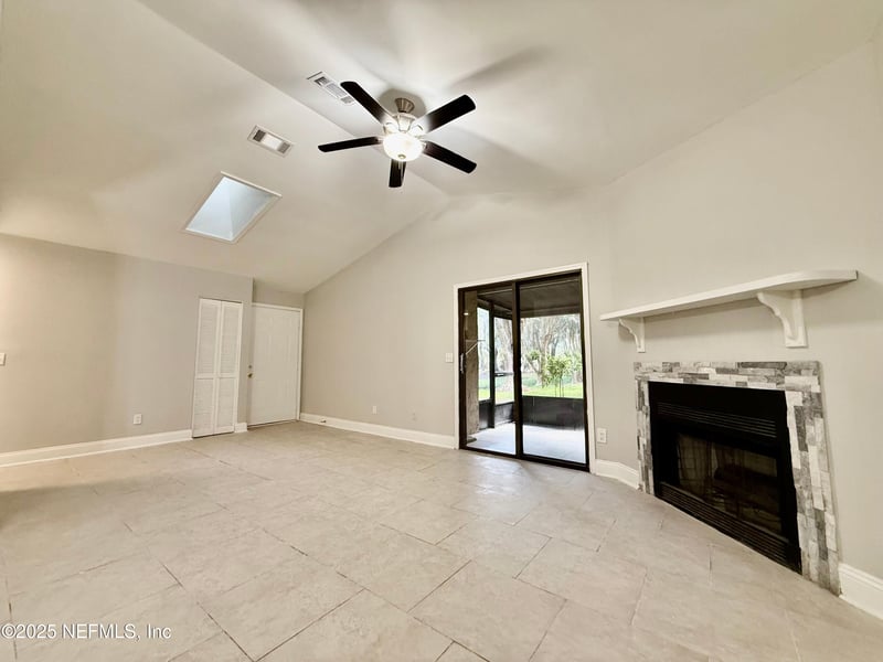 3801 Crown Point Rd #1074, Jacksonville, FL 32257