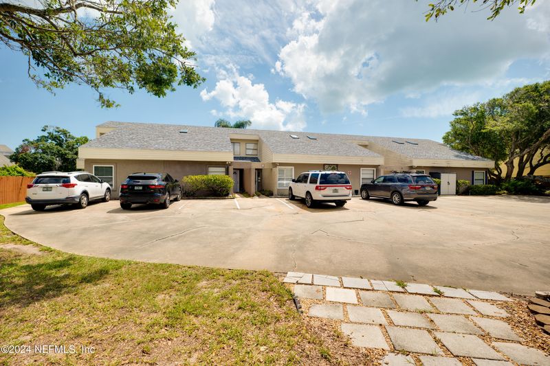 3801 Windjammer Ln, St Augustine, FL 32084