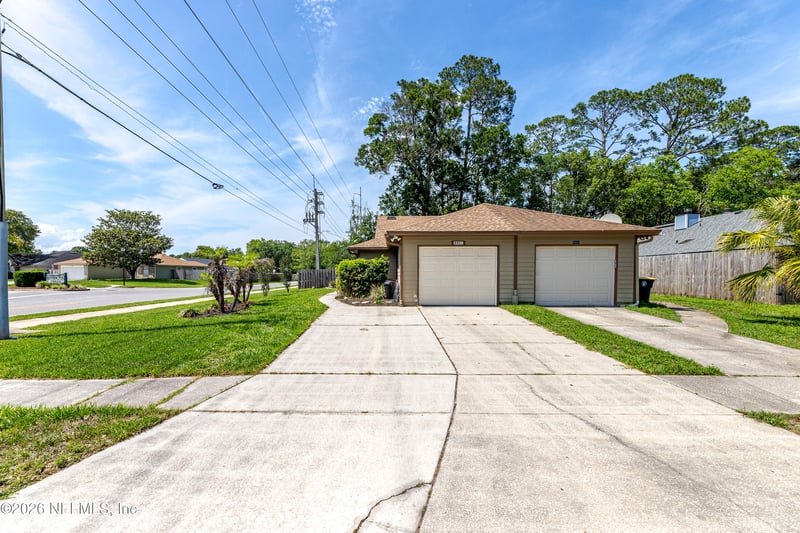 3801 Windridge Ct, Jacksonville, FL 32257