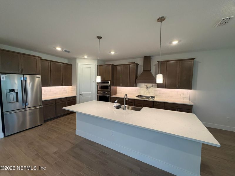 381 Murphys Dr, St Johns, FL 32259