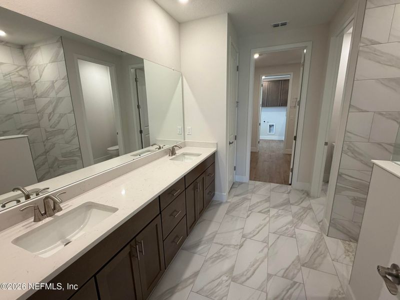381 Murphys Dr, St Johns, FL 32259