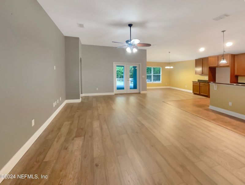 381 W New England Dr, Elkton, FL 32033