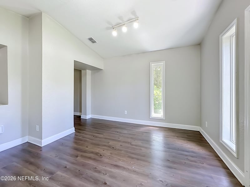 3811 Spring Park Rd, Jacksonville, FL 32207