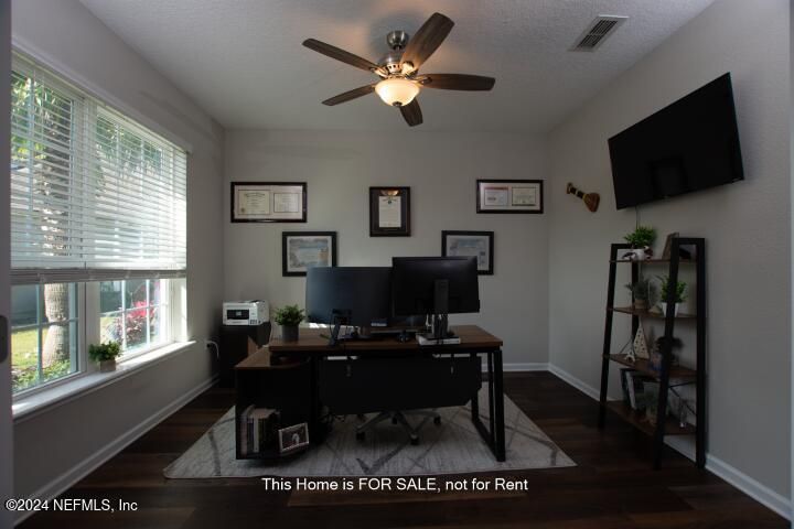 3813 Hammock Bluff Dr, Jacksonville, FL 32226