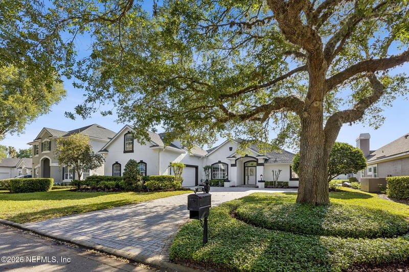 3817 Michaels Landing Cir, Jacksonville, FL 32224