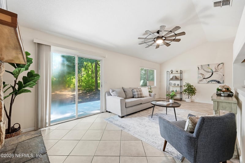 3839 Arrow Lakes Dr S, Jacksonville, FL 32257