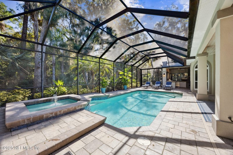 384 Clearwater Dr, Ponte Vedra Beach, FL 32082