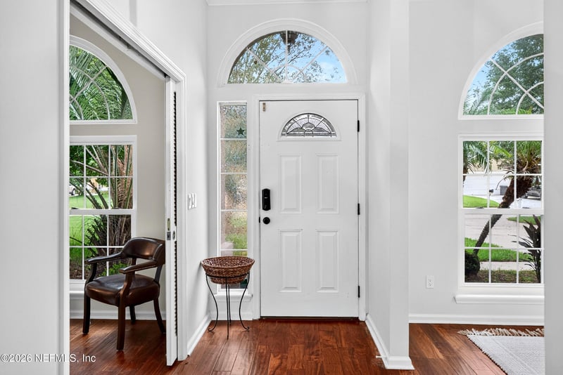 384 Maplewood Dr, St Johns, FL 32259