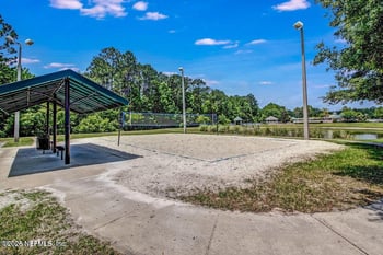 384 Maplewood Dr, St Johns, FL 32259