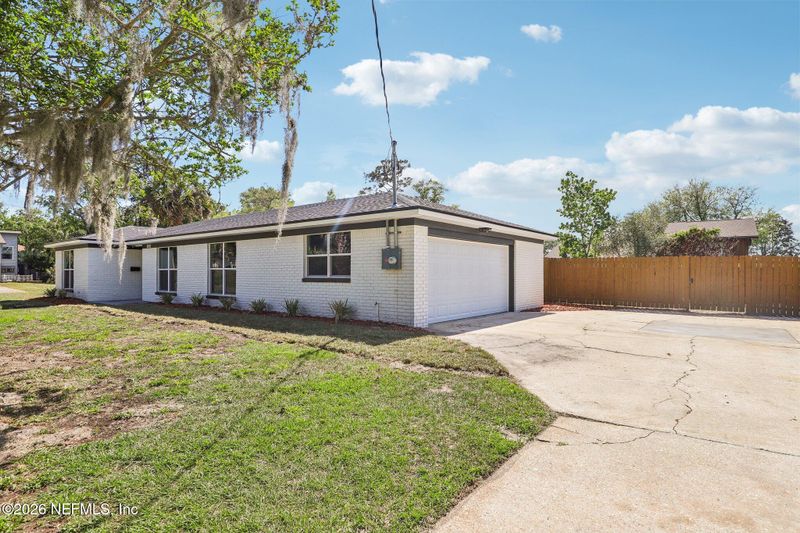 3840 Wayland St, Jacksonville, FL 32277