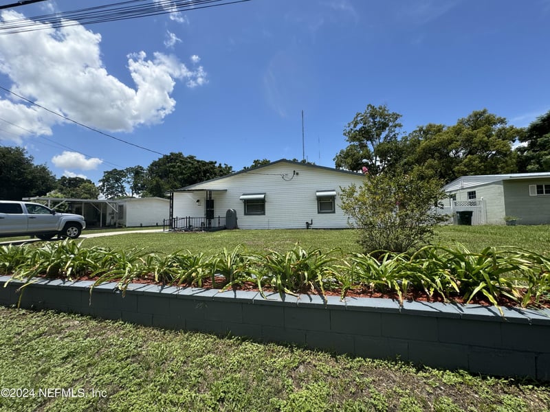3842 Ruby Dr W, Jacksonville, FL 32246