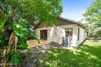 3846 Union Pacific Dr E, Jacksonville, FL 32246