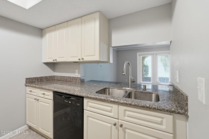 3857 Mission Dr #3, Jacksonville, FL 32217