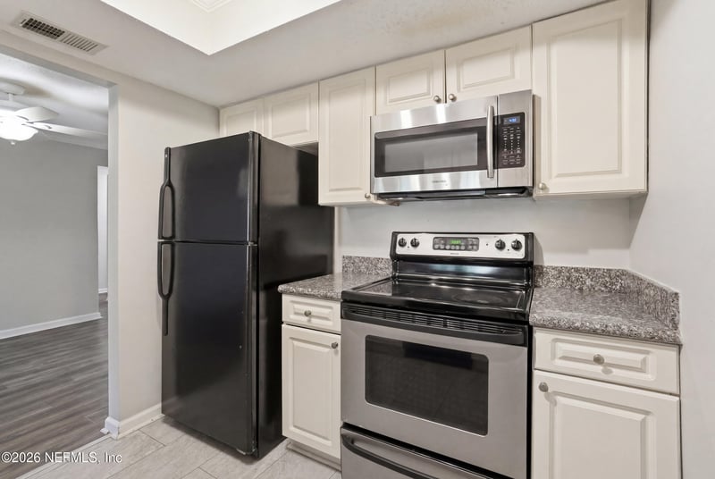 3857 Mission Dr #3, Jacksonville, FL 32217