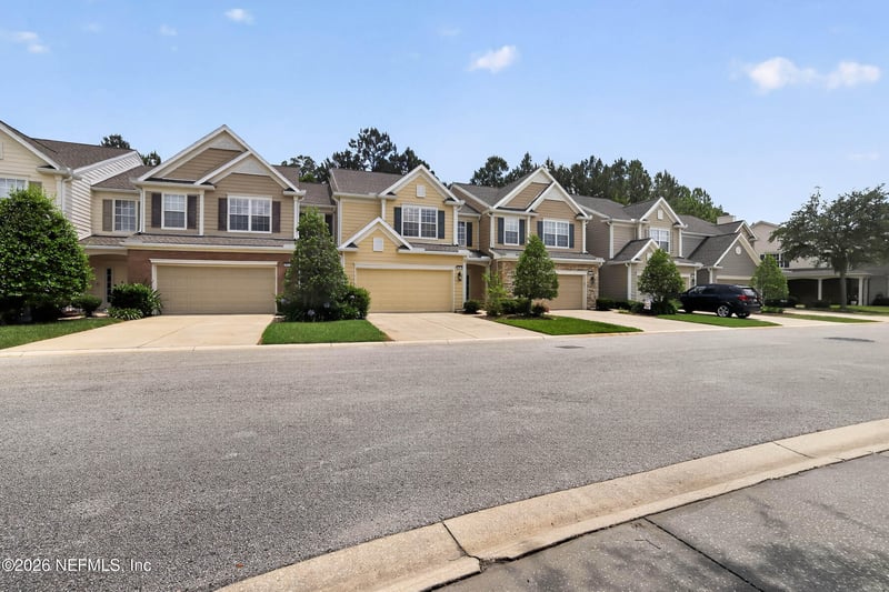 3859 Lionheart Dr, Jacksonville, FL 32216