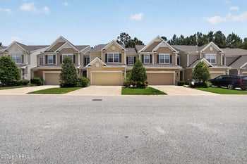 3859 Lionheart Dr, Jacksonville, FL 32216