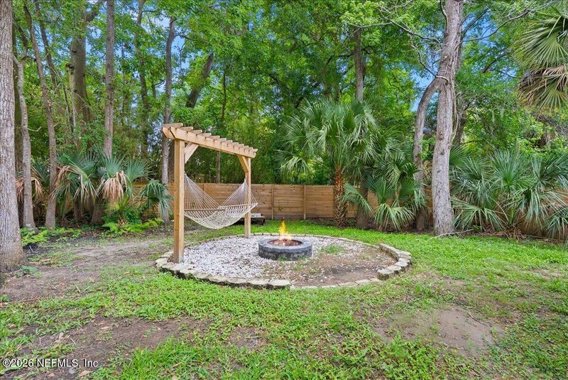 3862 Orlando Cir W, Jacksonville, FL 32207