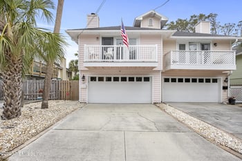 387 3rd St, Atlantic Beach, FL 32233