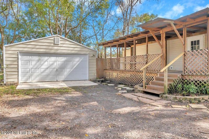 3901 Dottie Rd, Jacksonville, FL 32220