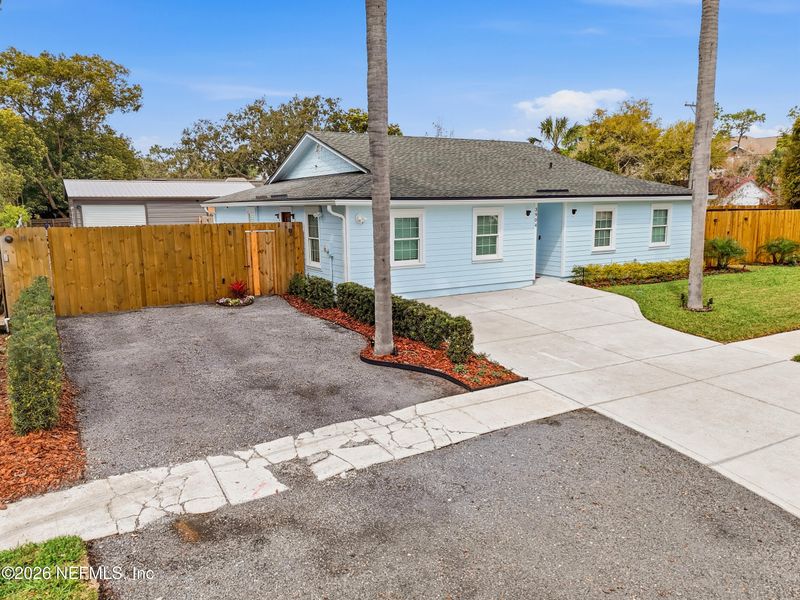 3904 Landfall Ln W, Jacksonville, FL 32250