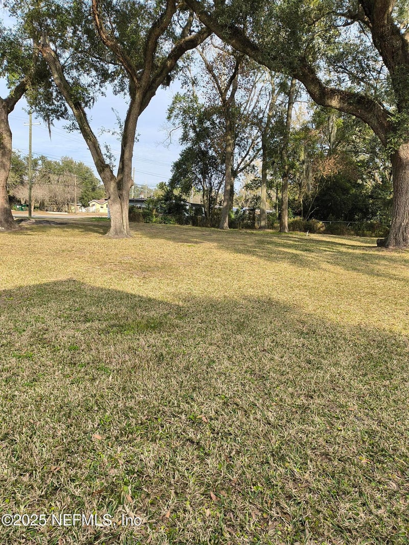 3906 Emerson St, Jacksonville, FL 32207