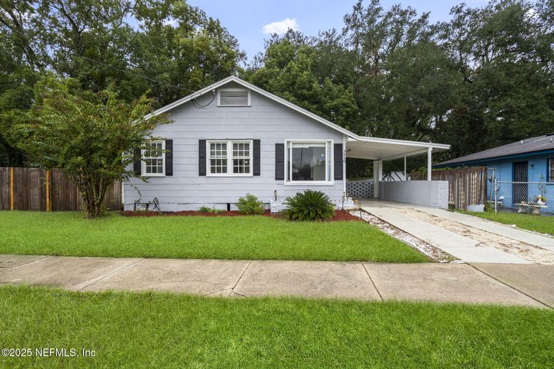 3910 Grant Rd, Jacksonville, FL 32207