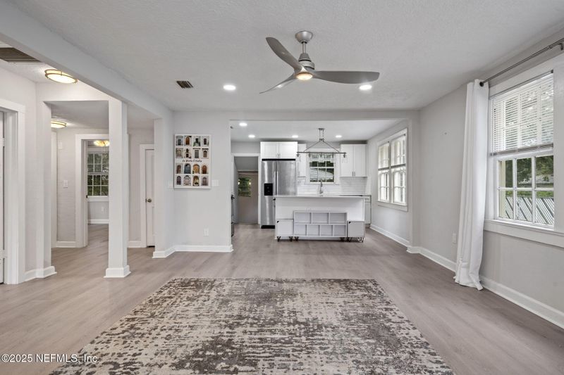 3910 Grant Rd, Jacksonville, FL 32207