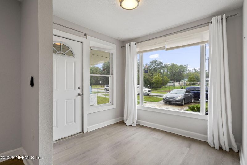 3910 Grant Rd, Jacksonville, FL 32207