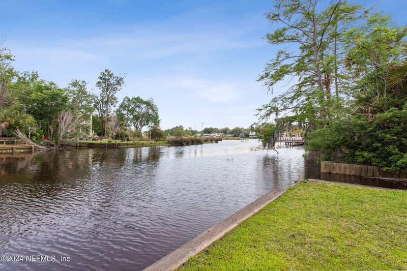 3916 Dupont Cir, Jacksonville, FL 32205