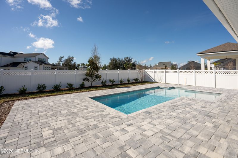 392 Courtney Oaks Dr, St Augustine, FL 32092