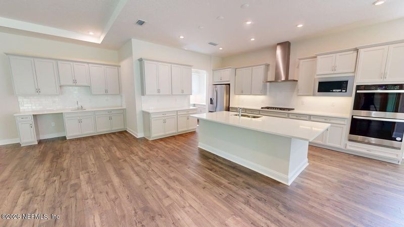 394 Sir Barton Dr, St Johns, FL 32259
