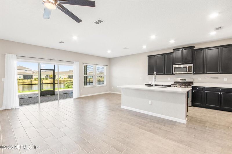 3946 Cloverdale Ct, Middleburg, FL 32068