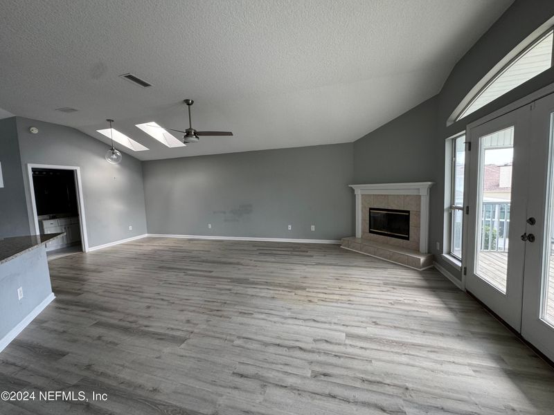 3949 Arbor Lake Dr W, Jacksonville, FL 32225