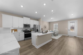 3949 Gareys Ferry Way, Middleburg, FL 32068