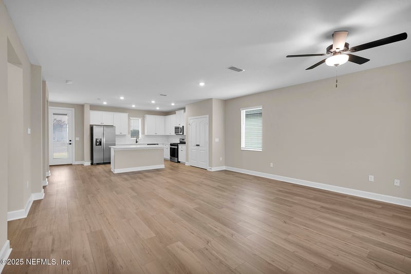 3956 Gareys Ferry Way, Middleburg, FL 32068