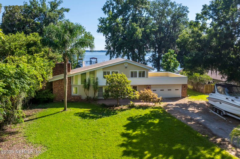 3965 Susan Dr, Green Cove Springs, FL 32043