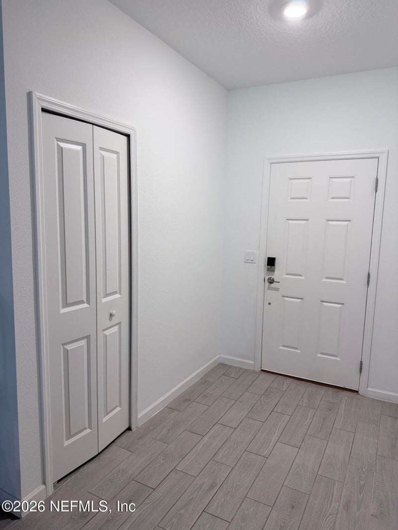 3969 Mezzanine Ln, Jacksonville, FL 32217