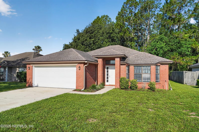 398 Willow Green Dr, Orange Park, FL 32073