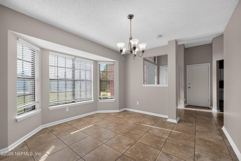 398 Willow Green Dr, Orange Park, FL 32073