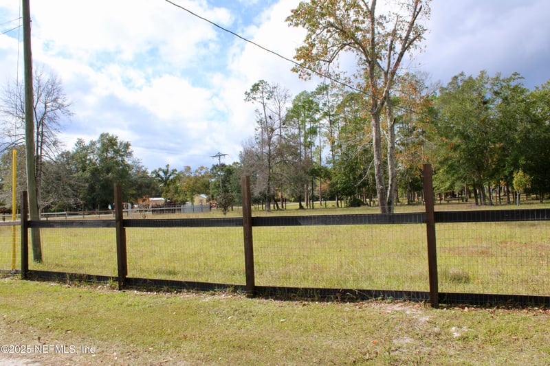 3990 Appaloosa Rd, Middleburg, FL 32068