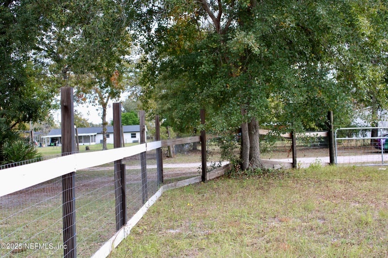3990 Appaloosa Rd, Middleburg, FL 32068