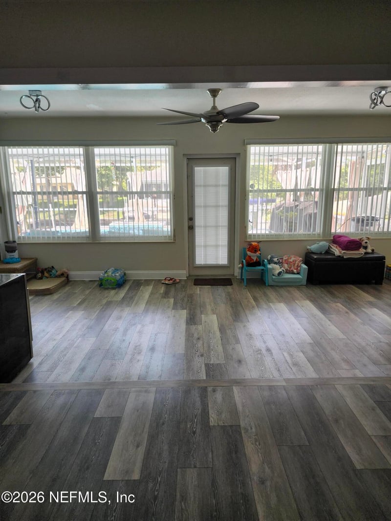 4 Chippeway Ct, Palm Coast, FL 32137
