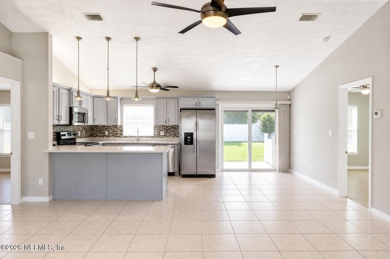4 Severn Ct, Palm Coast, FL 32164
