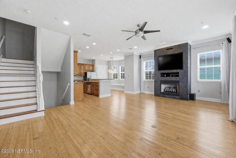 400 14th Ave N #B, Jacksonville Beach, FL 32250