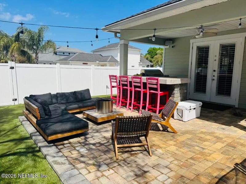 4000 Seaside Dr, Jacksonville Beach, FL 32250