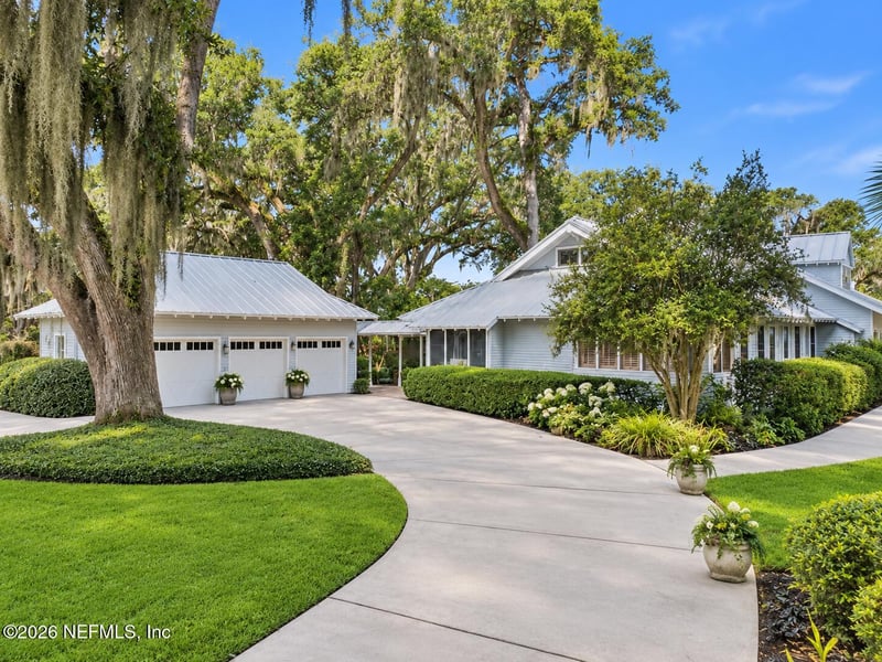 4002 Mcgirts Blvd, Jacksonville, FL 32210