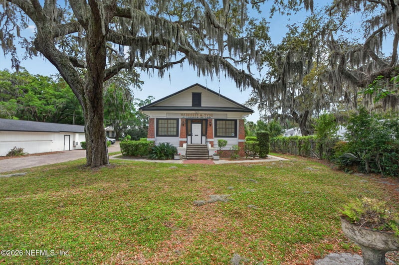 4004 Atlantic Blvd, Jacksonville, FL 32207